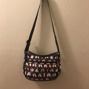 Lesportsac penguin crossbody bag